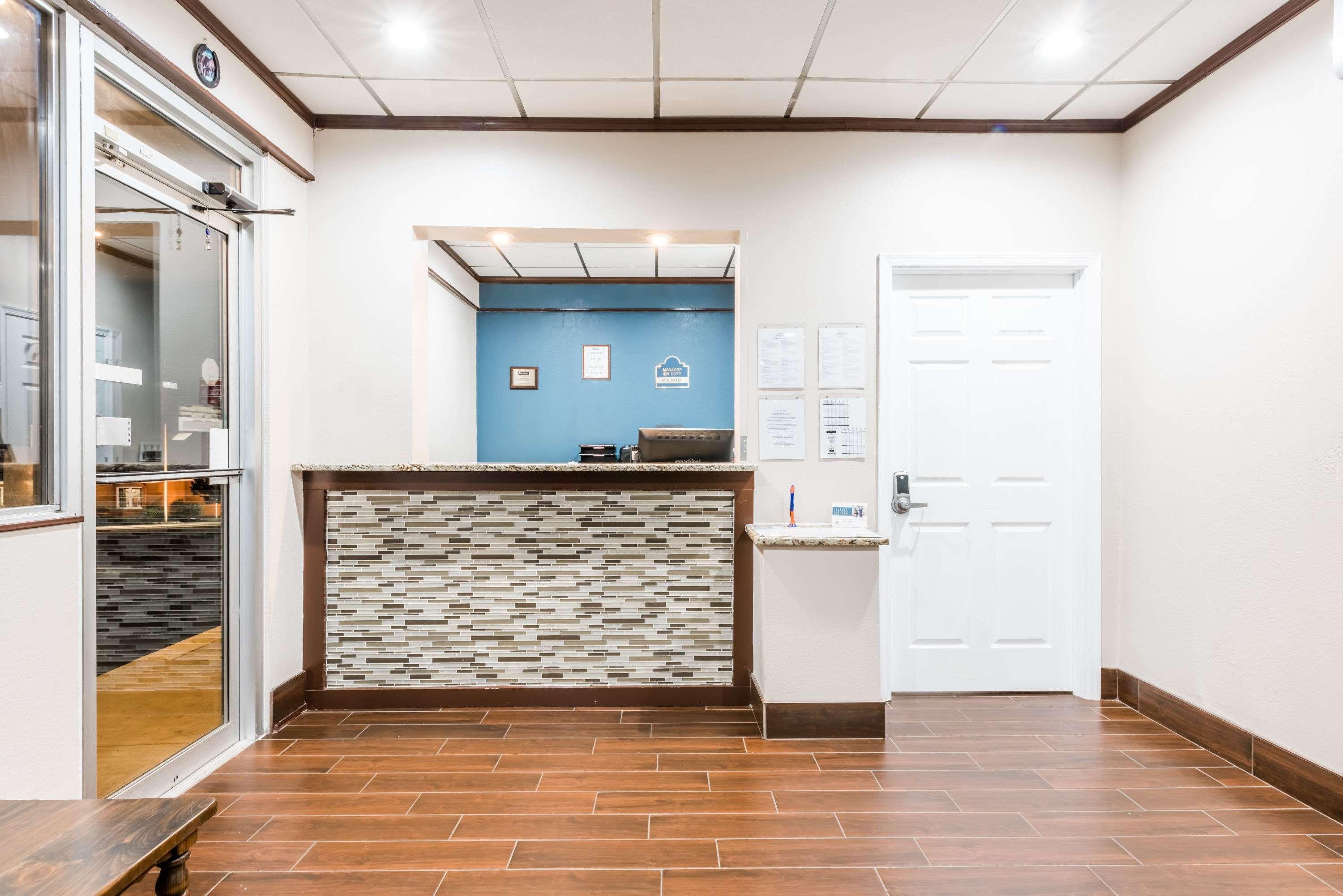 Red Carpet Inn Lancaster Extérieur photo